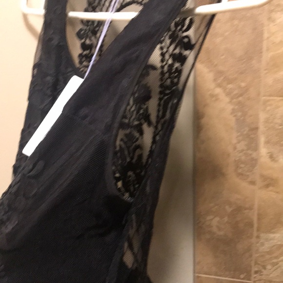 New black lace dress - Picture 7 of 7